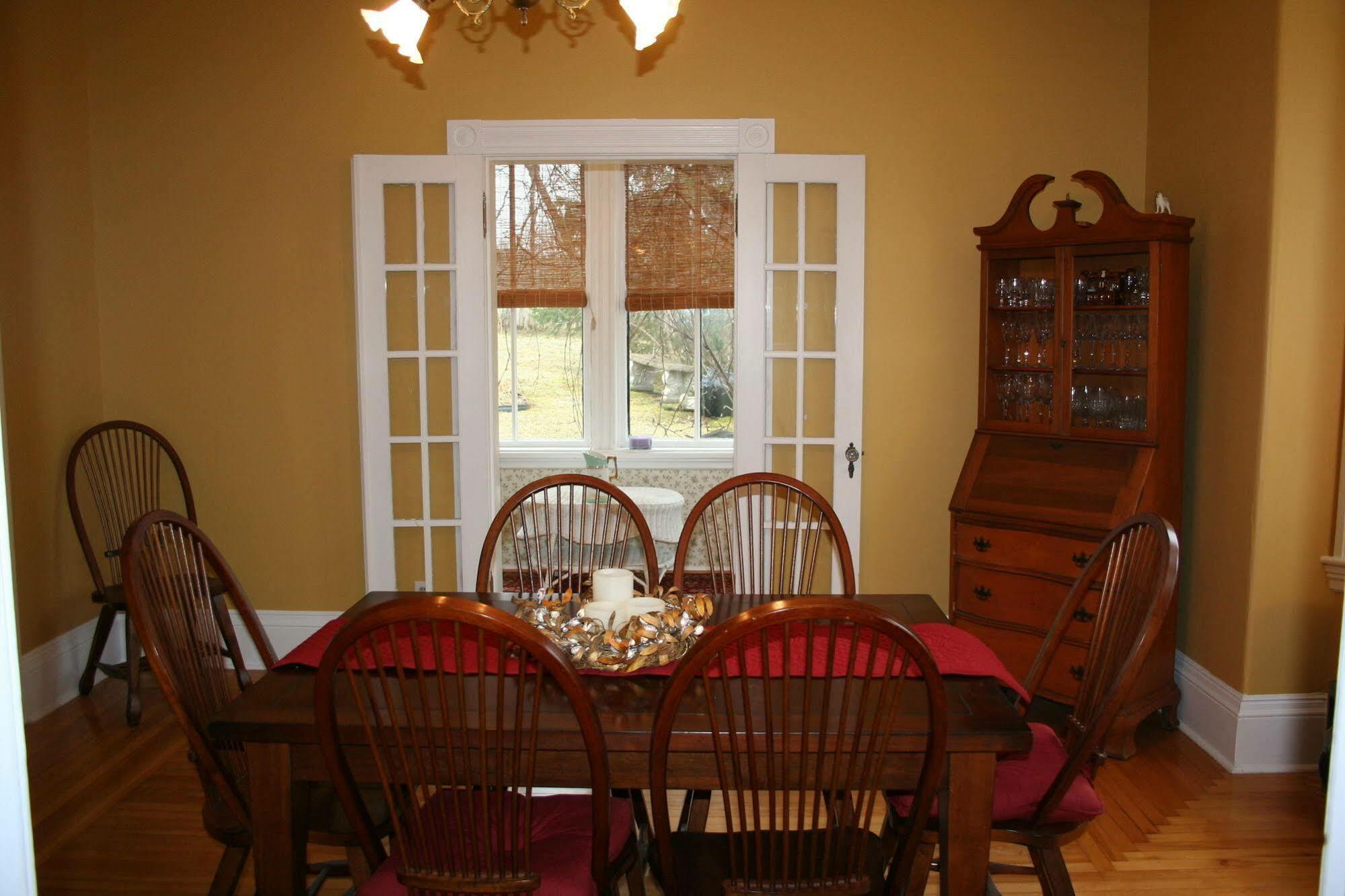Sackville Bed And Breakfast Екстериор снимка