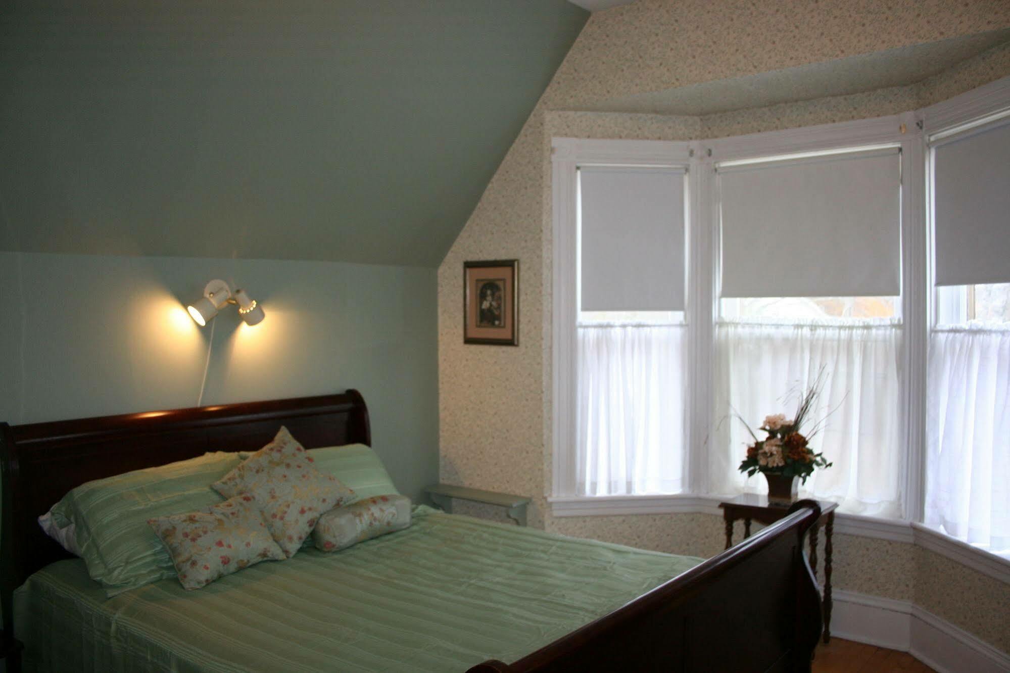 Sackville Bed And Breakfast Екстериор снимка