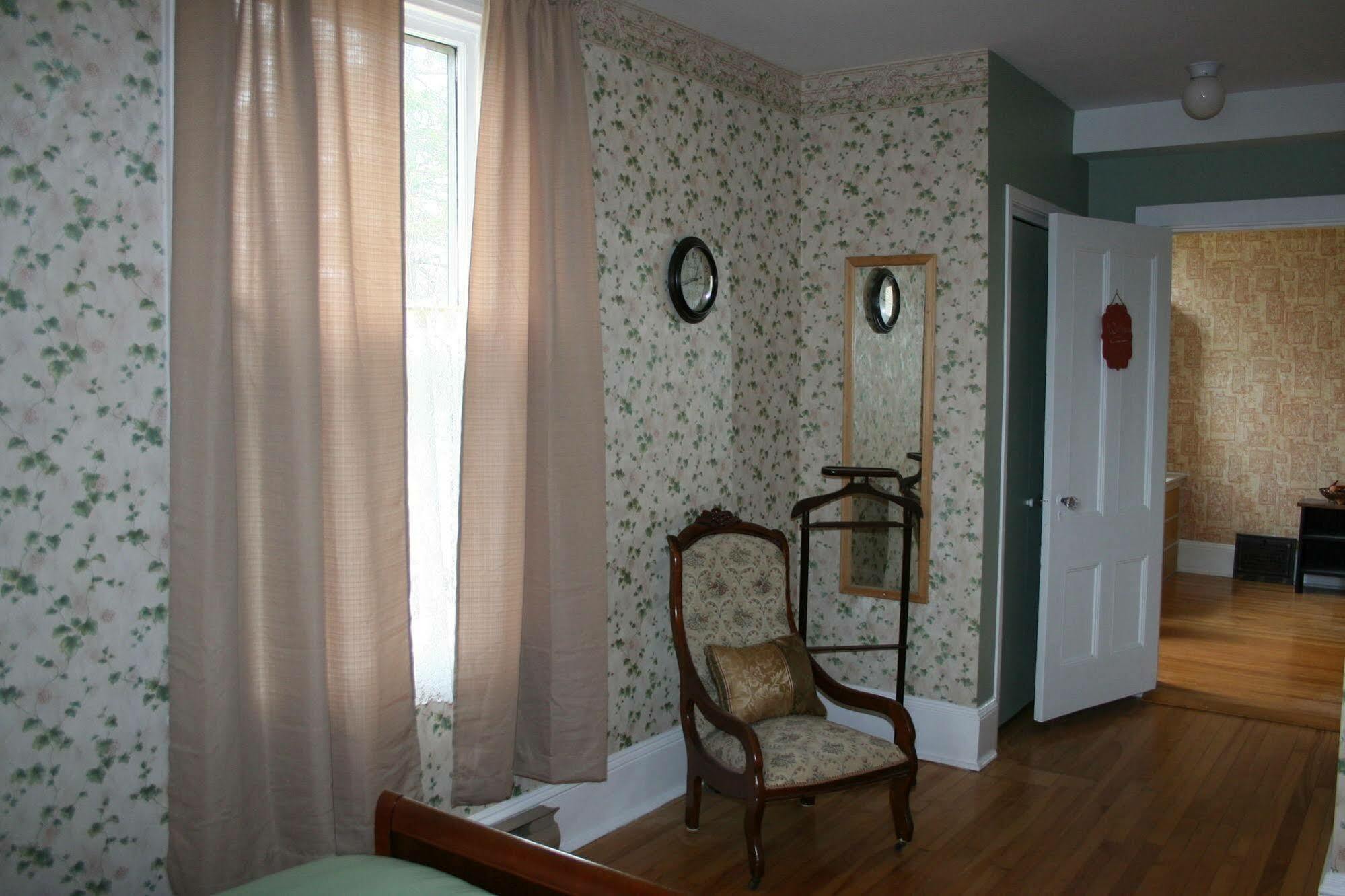 Sackville Bed And Breakfast Екстериор снимка