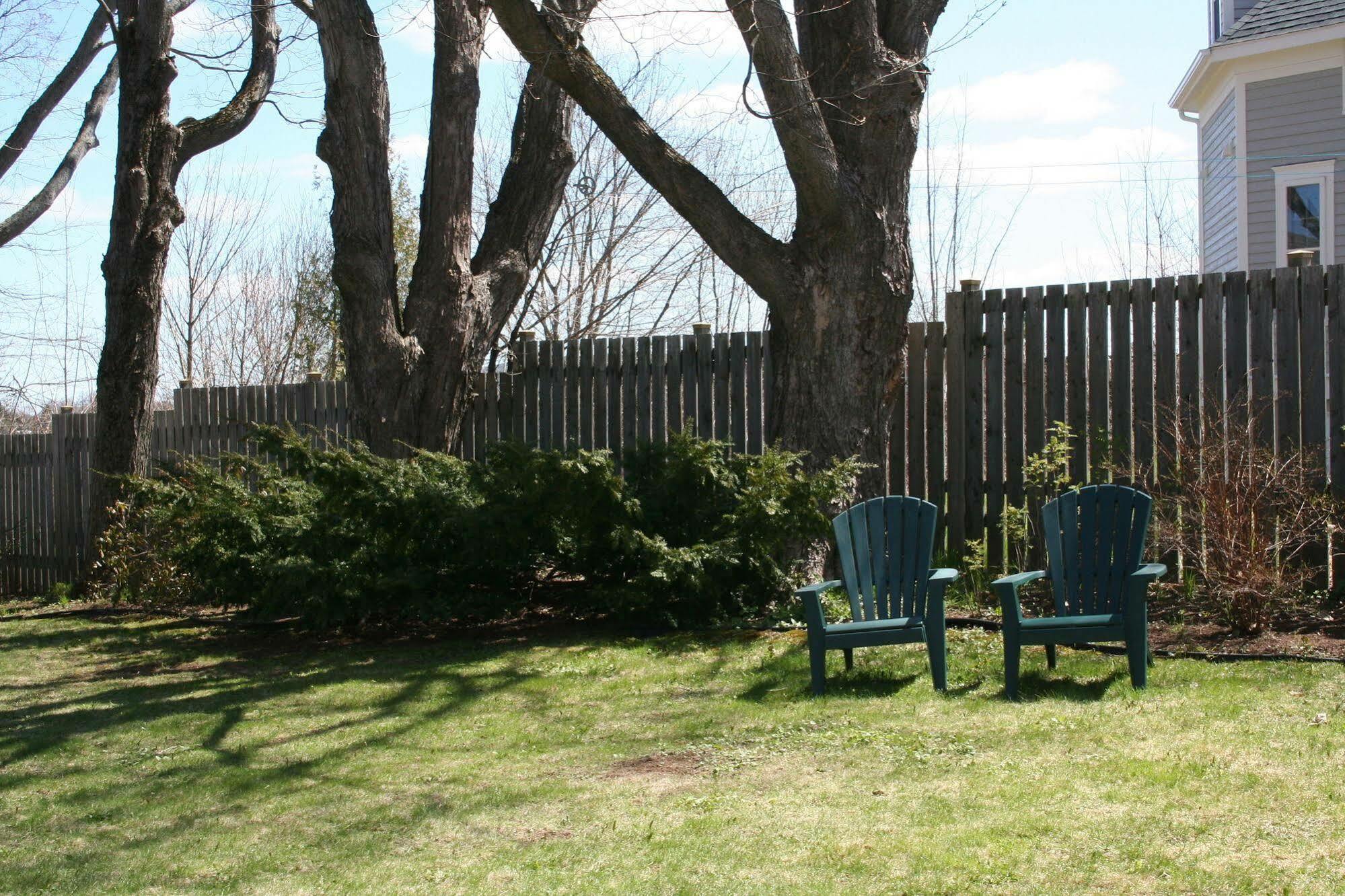 Sackville Bed And Breakfast Екстериор снимка
