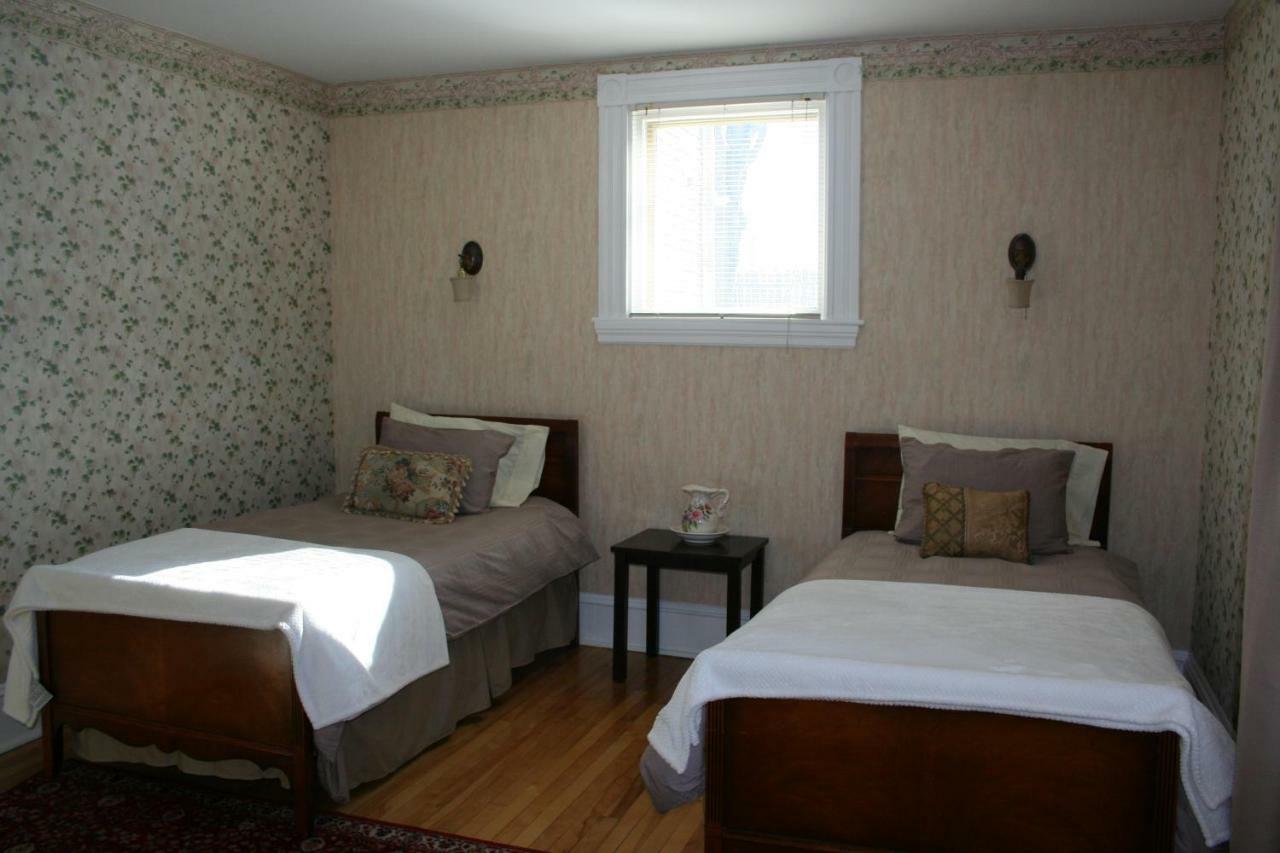 Sackville Bed And Breakfast Екстериор снимка