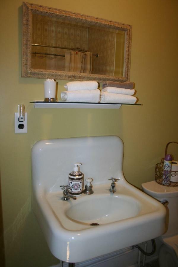 Sackville Bed And Breakfast Екстериор снимка